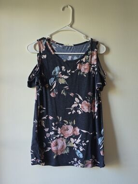 Boutique Floral Cold-Shoulder Women’s Top - Dark Gray with Pink Roses